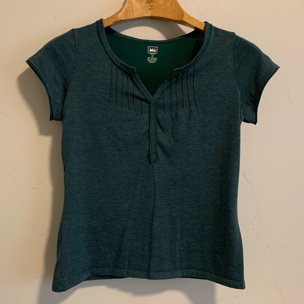 REI Short Sleeve Athletic Top